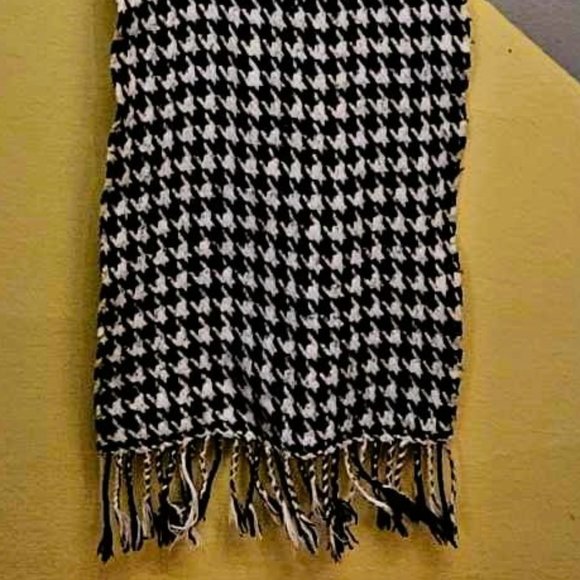 Vintage houndstooth patterned scarf / Foulard avec Motifs " Pied-de-poule " - Picture 15 of 15